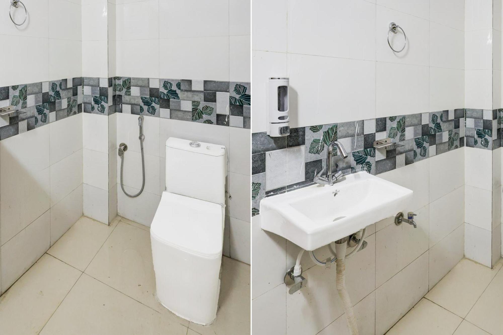 Hotel O Ocean Plaza New Delhi Luaran gambar