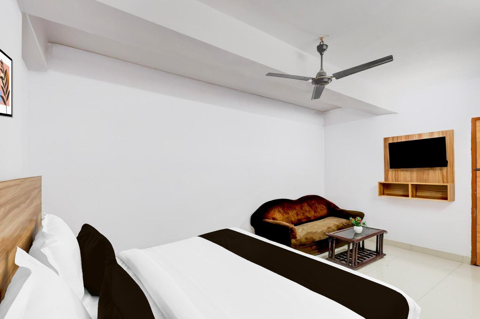 Hotel O Ocean Plaza New Delhi Luaran gambar