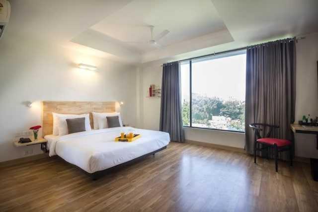 Hotel O Ocean Plaza New Delhi Luaran gambar