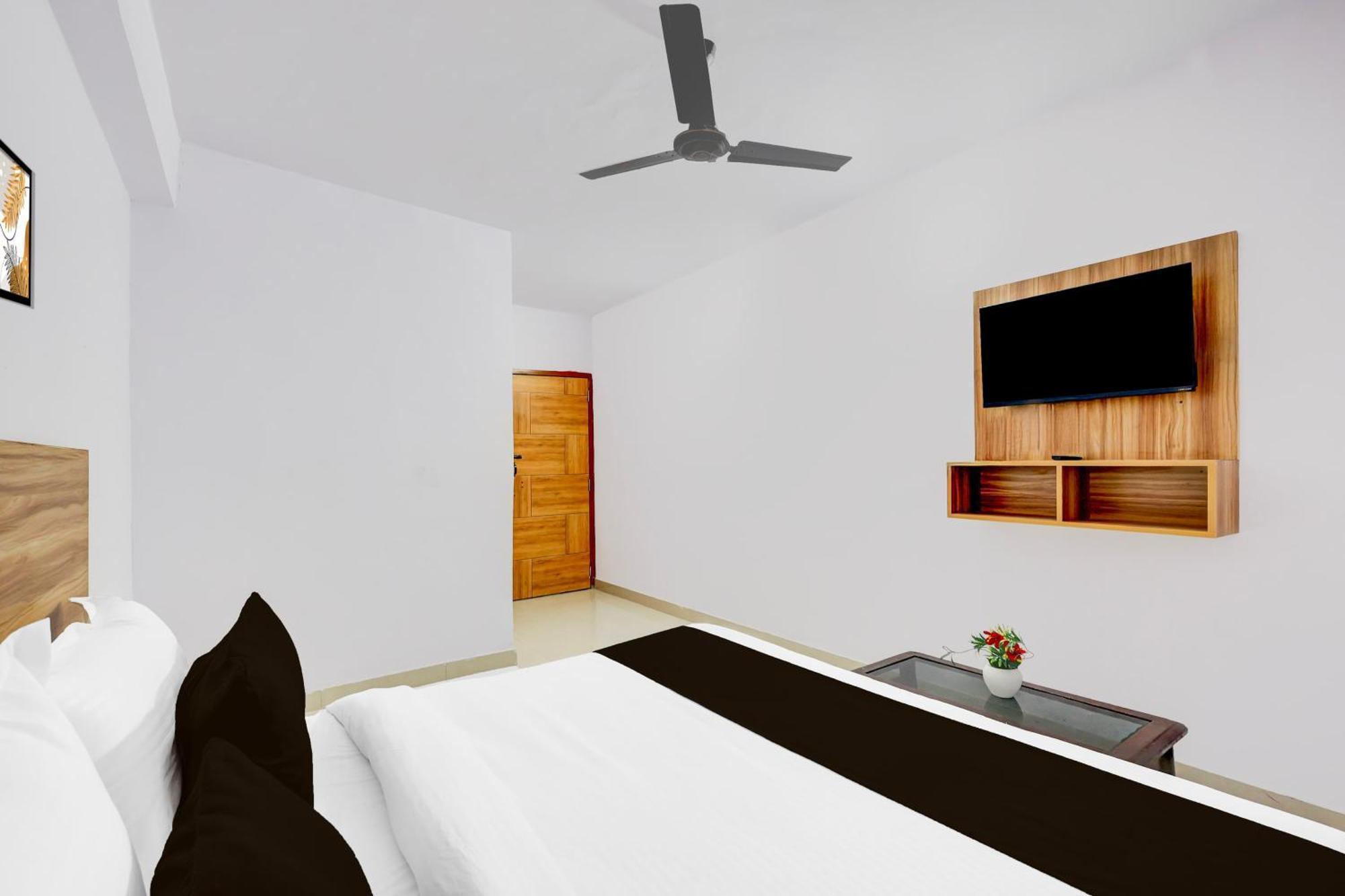 Hotel O Ocean Plaza New Delhi Luaran gambar